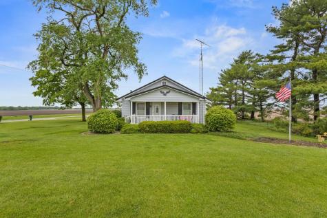 4520 North 600 East Road Sidell IL 61876