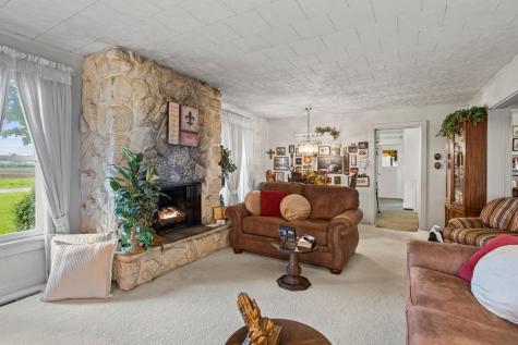 4520 North 600 East Road Sidell IL 61876