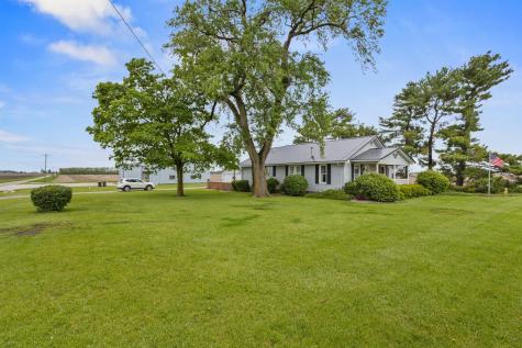 4520 North 600 East Road Sidell IL 61876