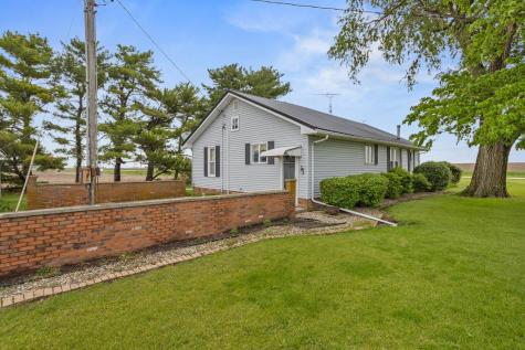 4520 North 600 East Road Sidell IL 61876