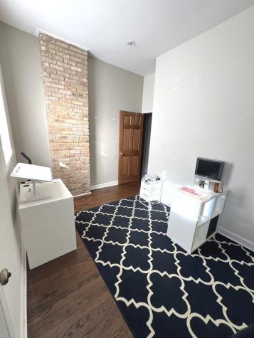 713 East Bowen Avenue Chicago IL 60653