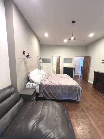 713 East Bowen Avenue Chicago IL 60653