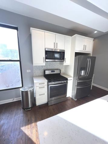 713 East Bowen Avenue Chicago IL 60653