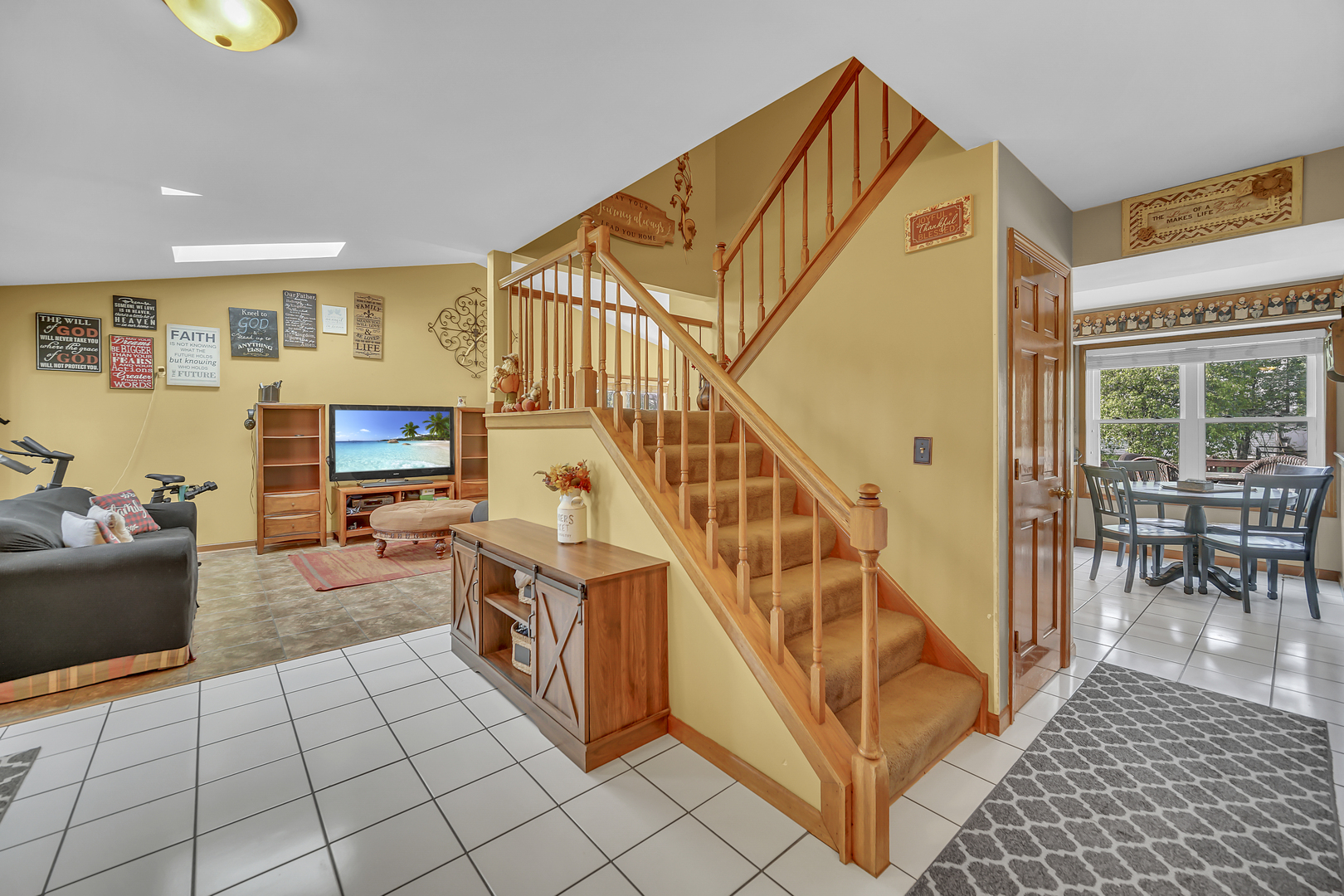 1112 Pheasant Trail Carol Stream IL 60188