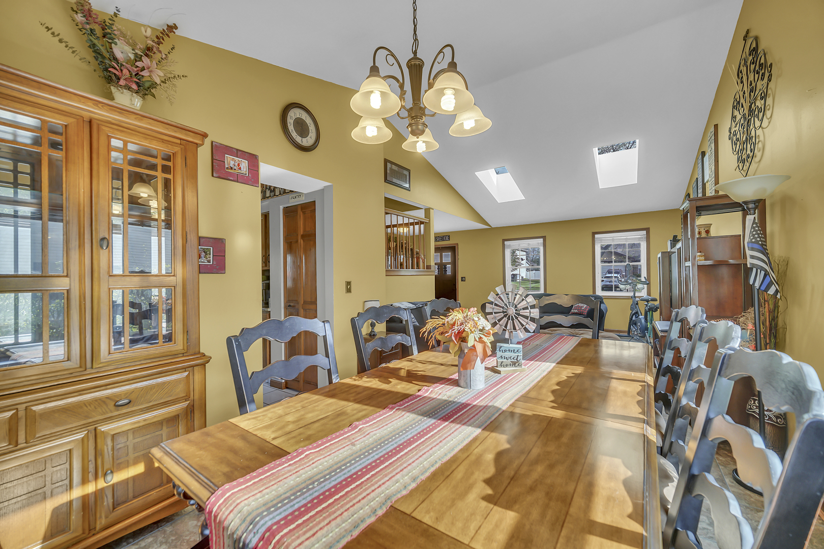1112 Pheasant Trail Carol Stream IL 60188