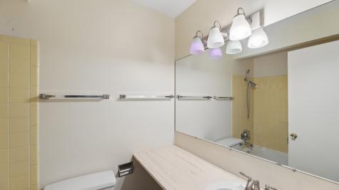 7901 Iroquois Court Woodridge IL 60517