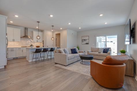 327 Didier Court Buffalo Grove IL 60089
