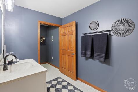 185 South Ames Street Cabery IL 60919
