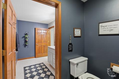 185 South Ames Street Cabery IL 60919