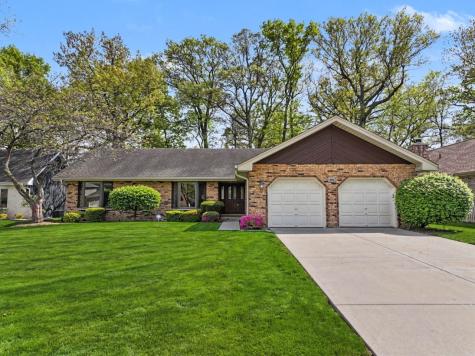 384 East Montrose Avenue Wood Dale IL 60191