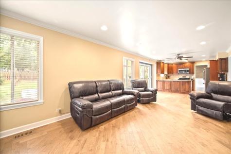 467 Taubert Avenue Batavia IL 60510