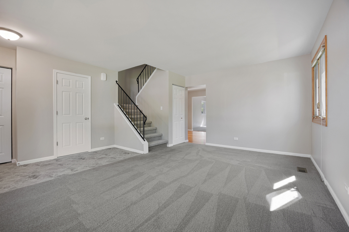 1640 Edinburgh Court Aurora IL 60504