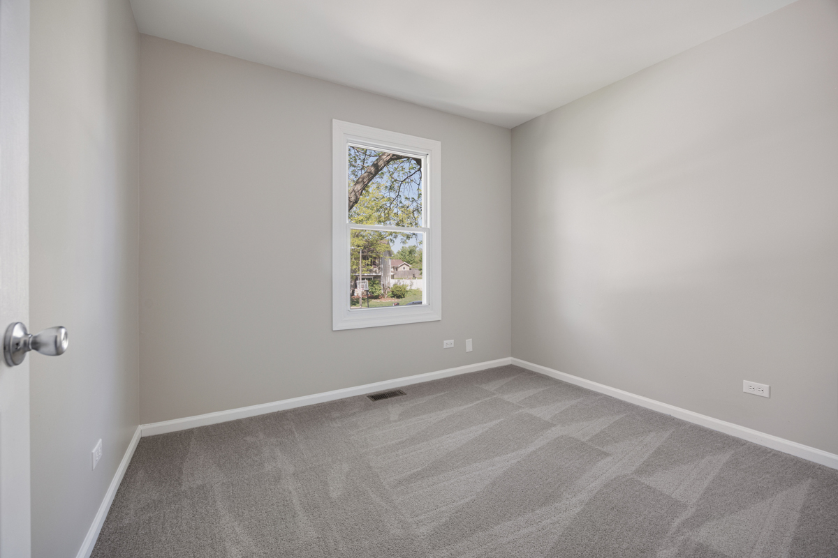 1640 Edinburgh Court Aurora IL 60504