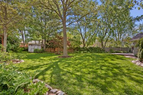 1640 Edinburgh Court Aurora IL 60504