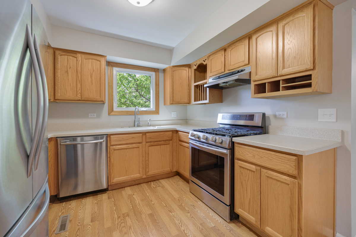 1640 Edinburgh Court Aurora IL 60504