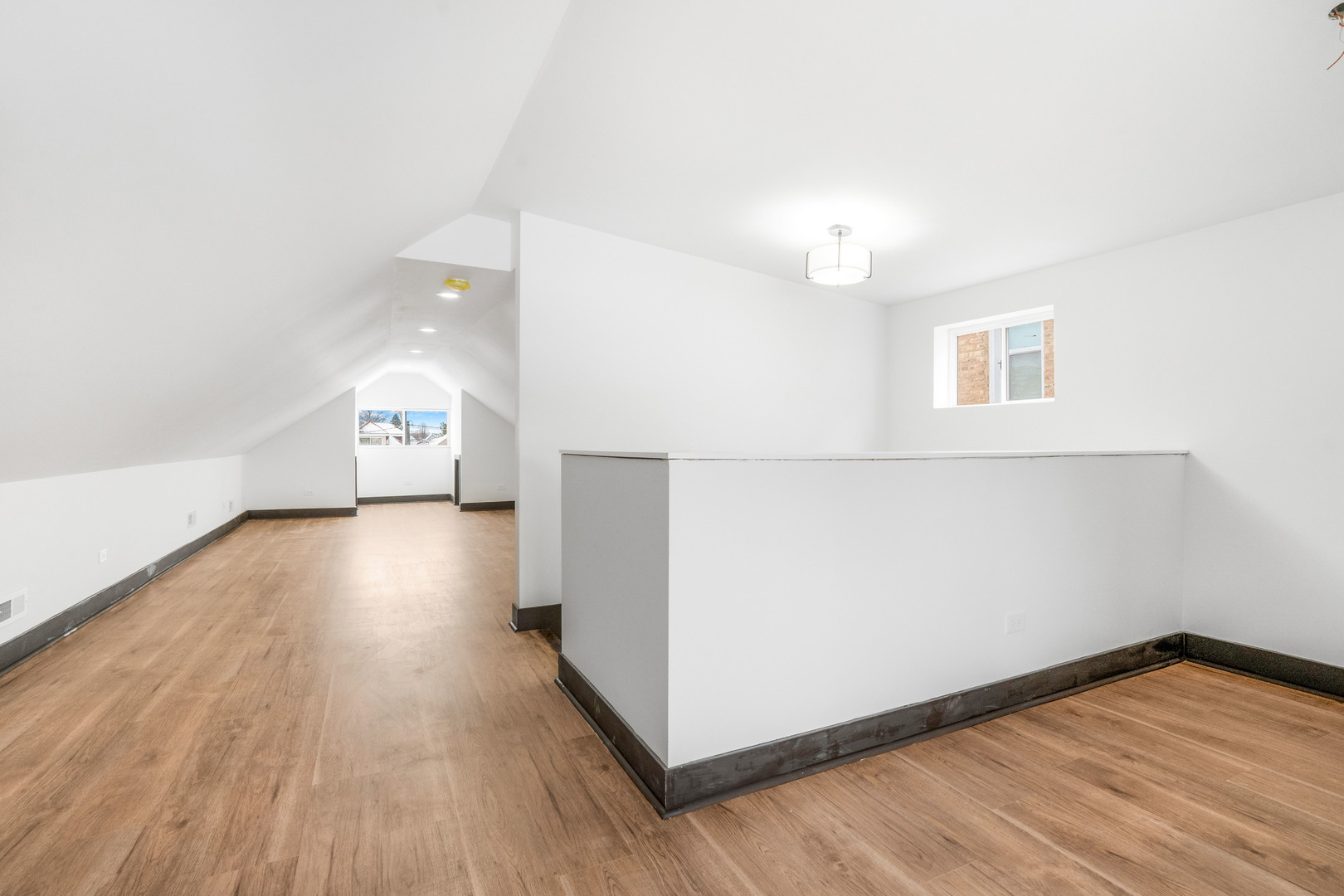 5526 South Albany Avenue Chicago IL 60629