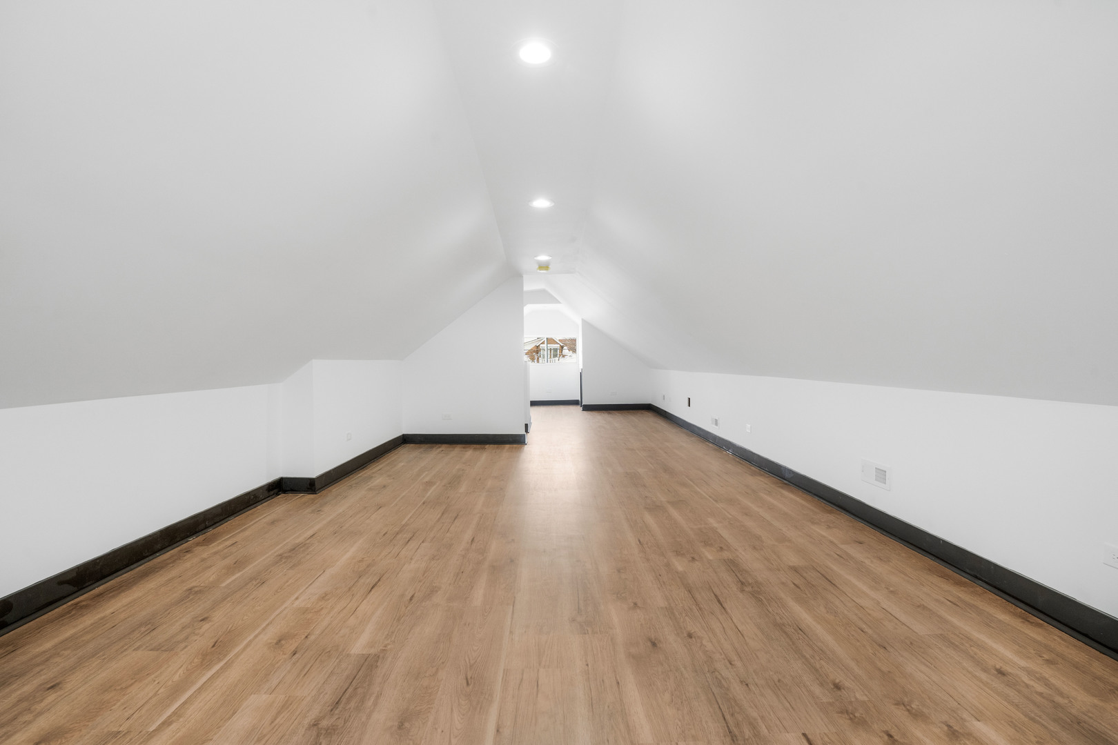 5526 South Albany Avenue Chicago IL 60629