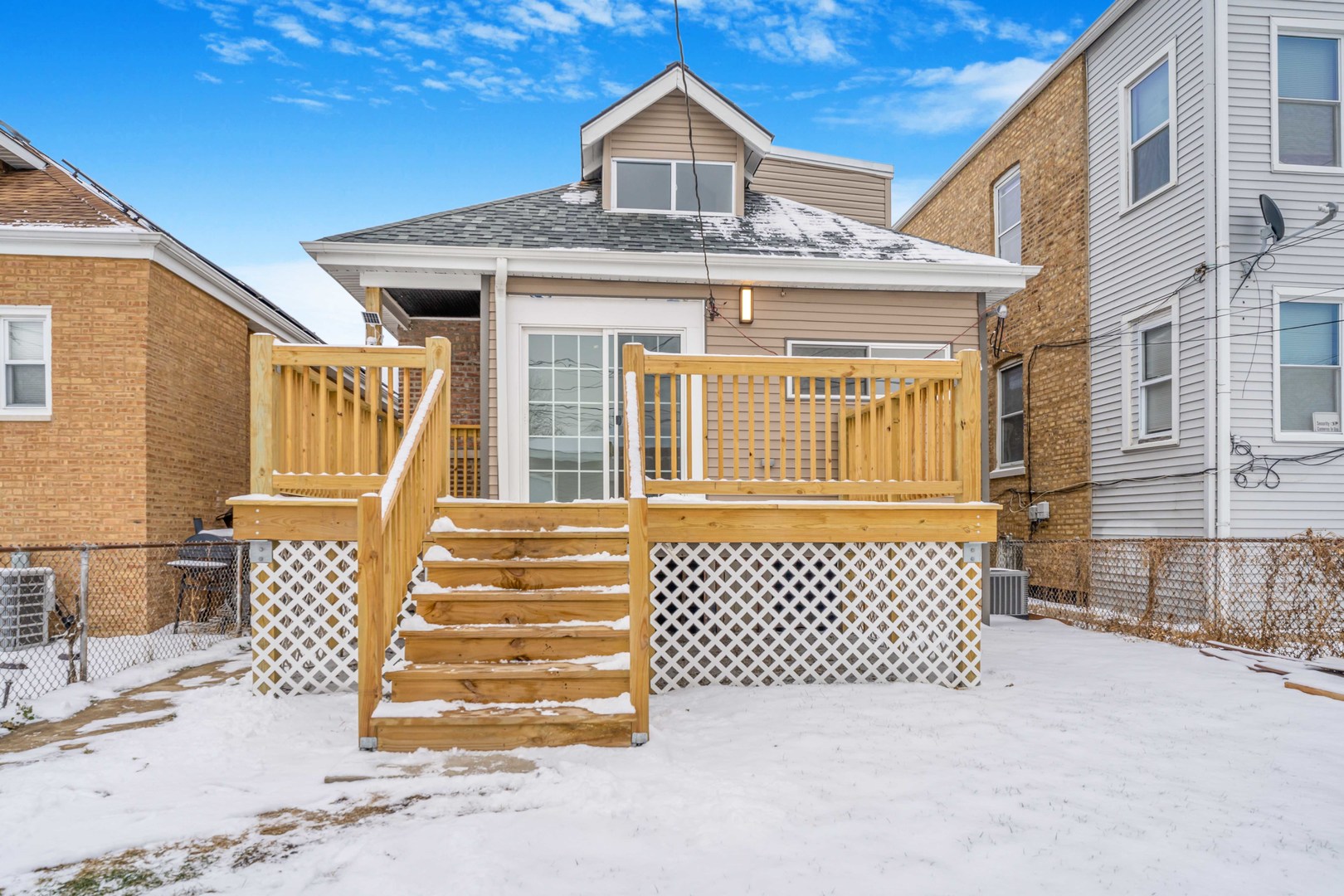 5526 South Albany Avenue Chicago IL 60629