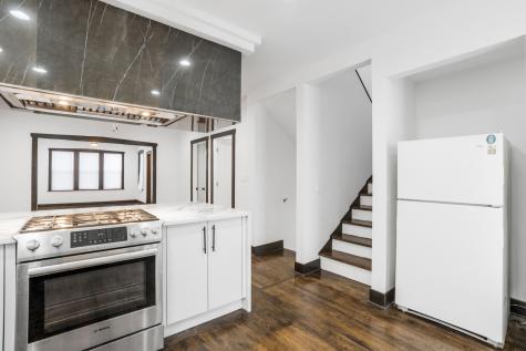 5526 South Albany Avenue Chicago IL 60629