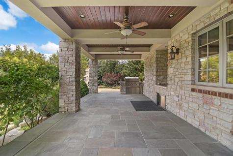 34 Abbey Woods Drive Barrington Hills IL 60010