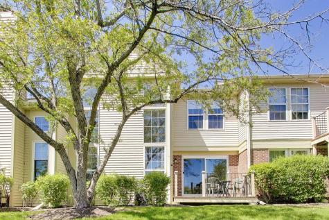 1643 Penny Lane Crystal Lake IL 60014