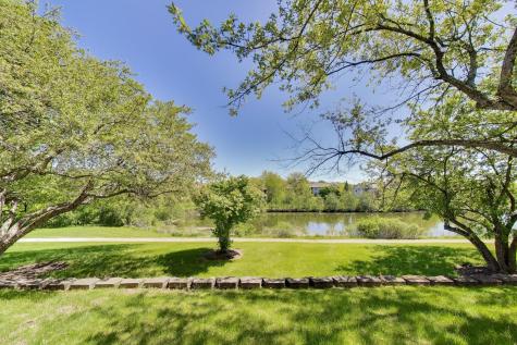 1643 Penny Lane Crystal Lake IL 60014