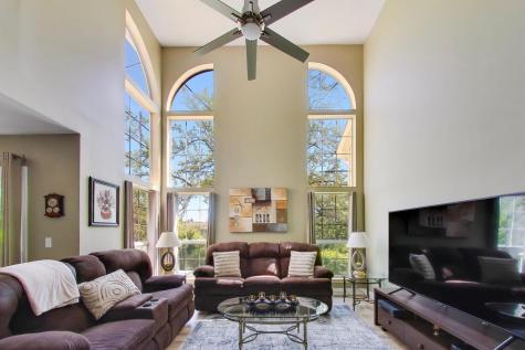 1643 Penny Lane Crystal Lake IL 60014