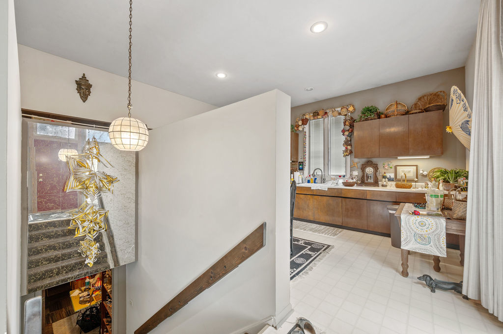 13118 South Buffalo Avenue Chicago IL 60633