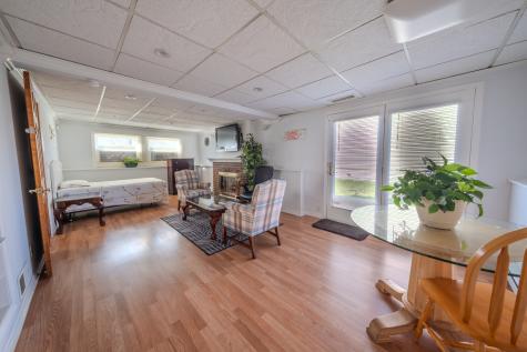 829 Prairie Avenue Bartlett IL 60103