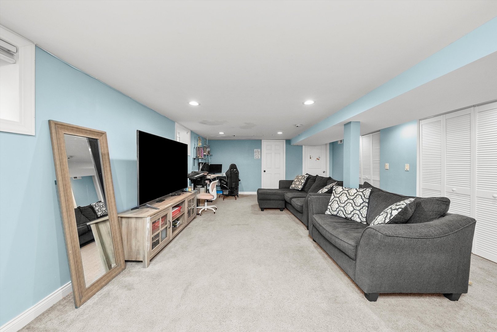 4512 South Laporte Avenue Chicago IL 60638