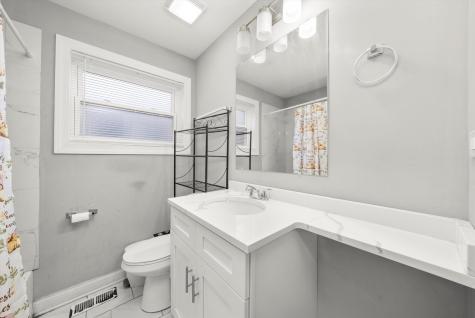 4512 South Laporte Avenue Chicago IL 60638