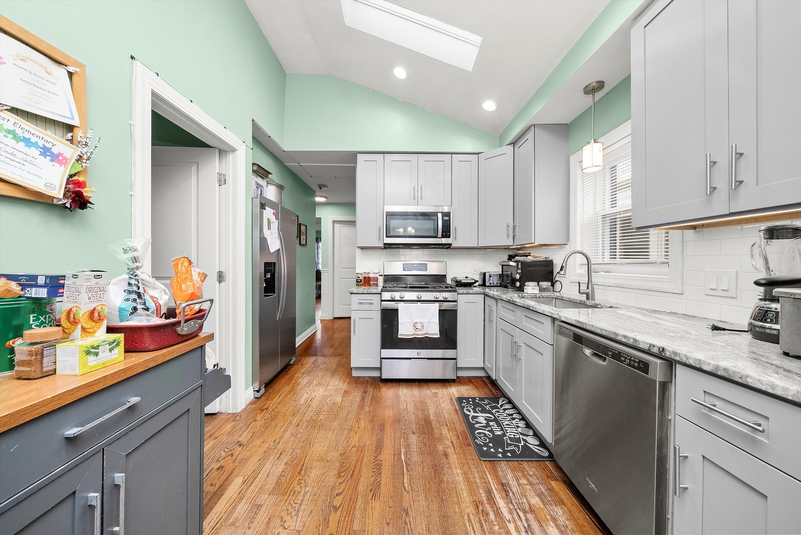 4512 South Laporte Avenue Chicago IL 60638