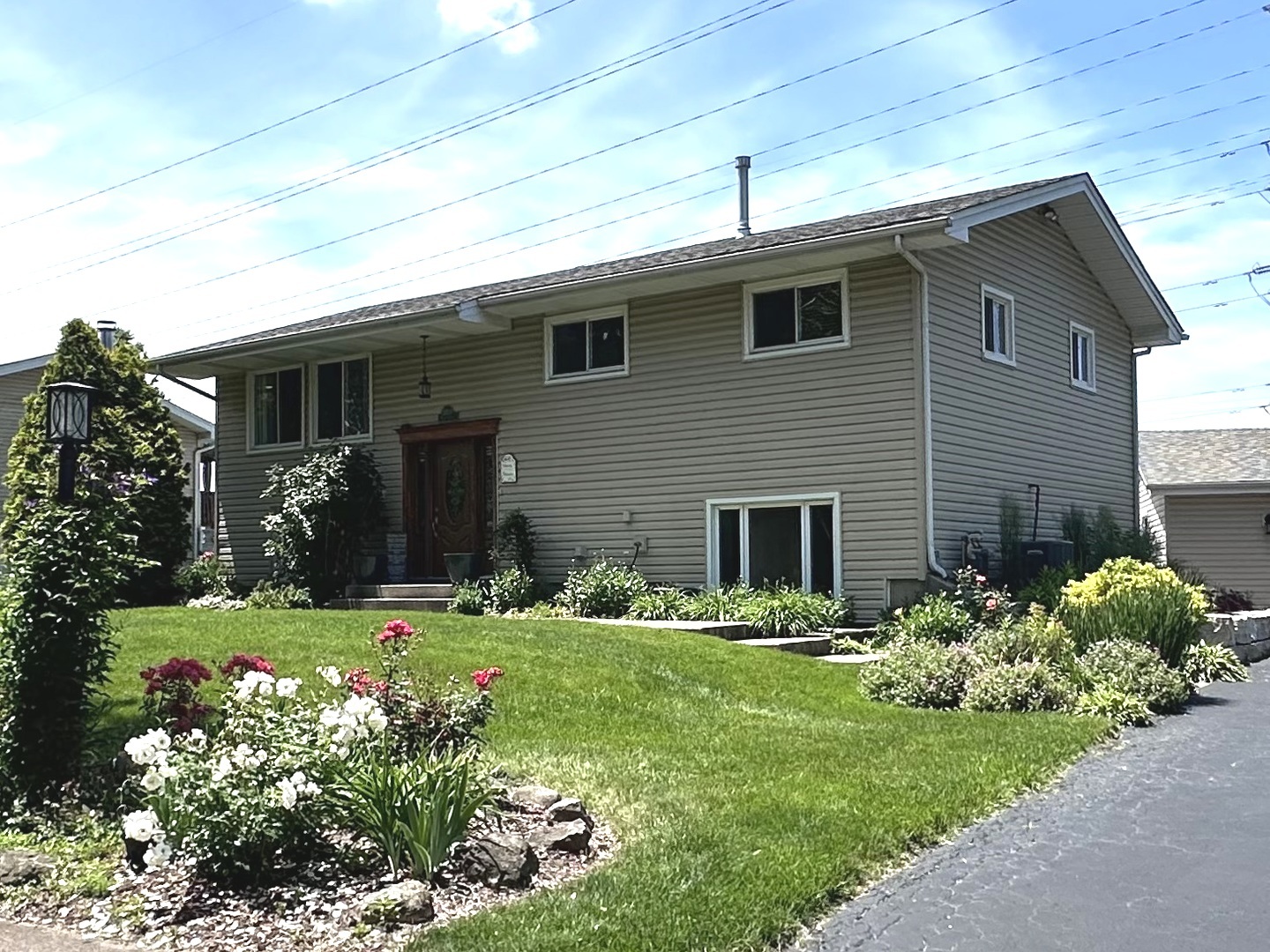 2S200 Valley Road Lombard IL 60148