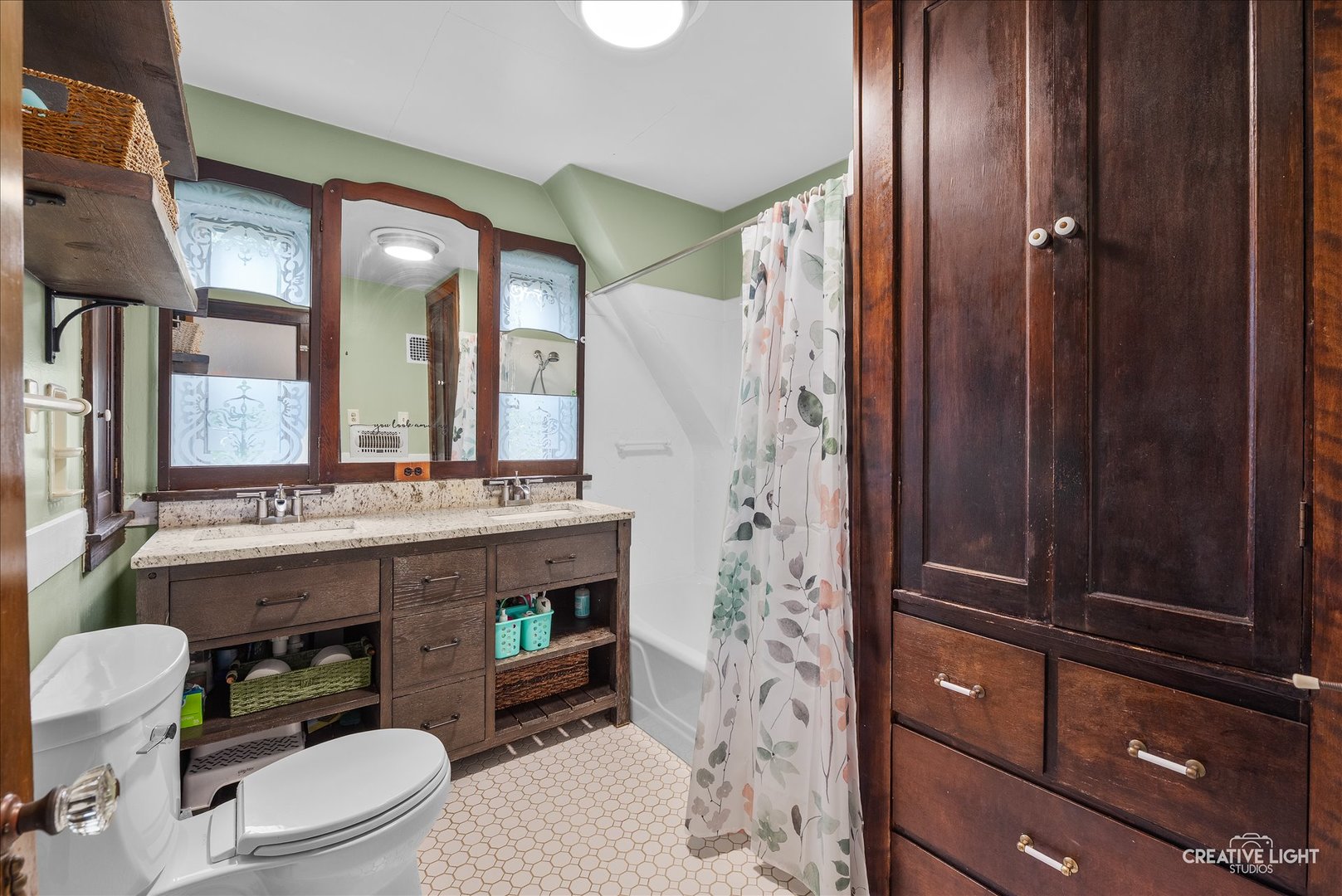 241 Legrande Boulevard Aurora IL 60506