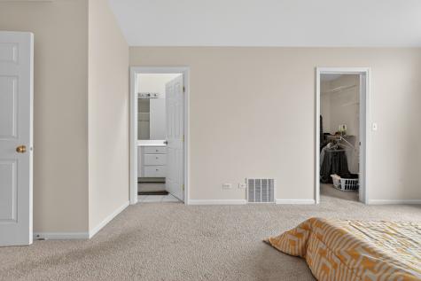 126 North Drew Court Palatine IL 60067