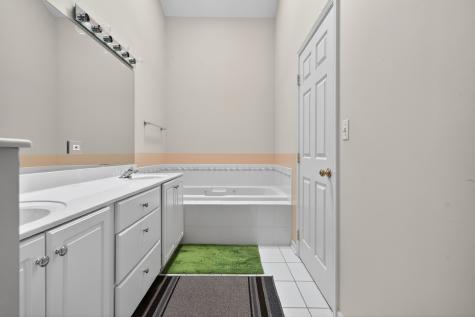126 North Drew Court Palatine IL 60067