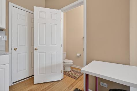 126 North Drew Court Palatine IL 60067