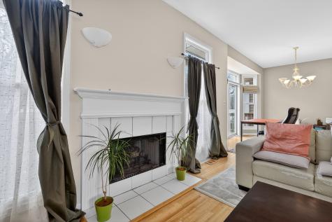 126 North Drew Court Palatine IL 60067
