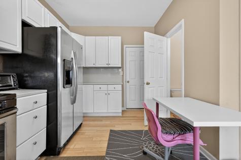 126 North Drew Court Palatine IL 60067