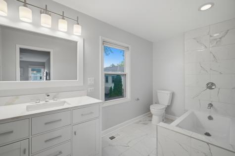 2831 Farmington Road Northbrook IL 60062