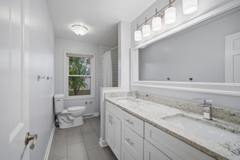 2831 Farmington Road Northbrook IL 60062