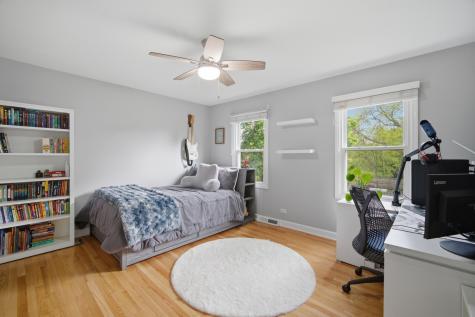 2831 Farmington Road Northbrook IL 60062