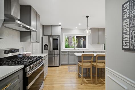 2831 Farmington Road Northbrook IL 60062