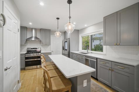 2831 Farmington Road Northbrook IL 60062