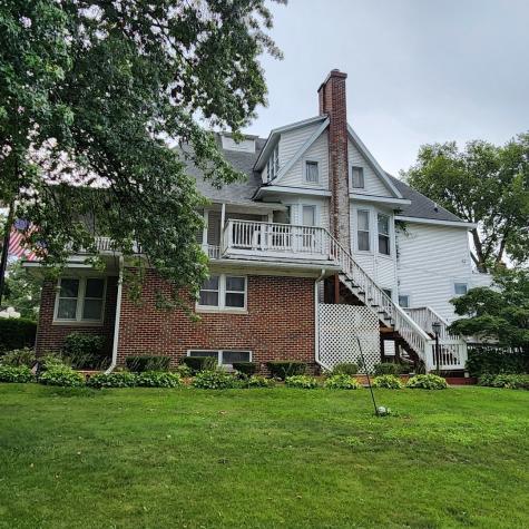 330 East Locust Street Watseka IL 60970