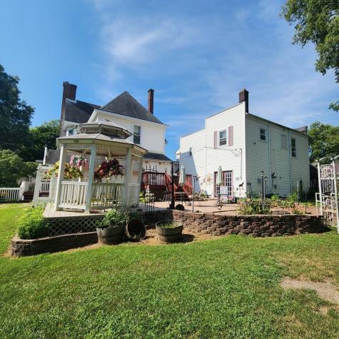 330 East Locust Street Watseka IL 60970