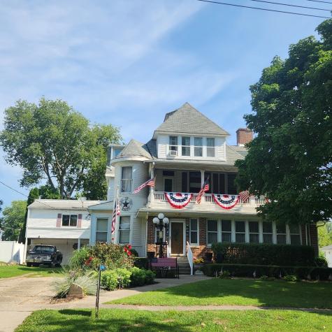 330 East Locust Street Watseka IL 60970