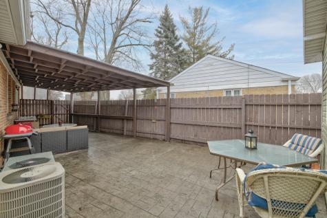 2659 Eisenhower Drive Des Plaines IL 60018