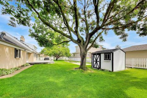 1646 North 18th Avenue Melrose Park IL 60160