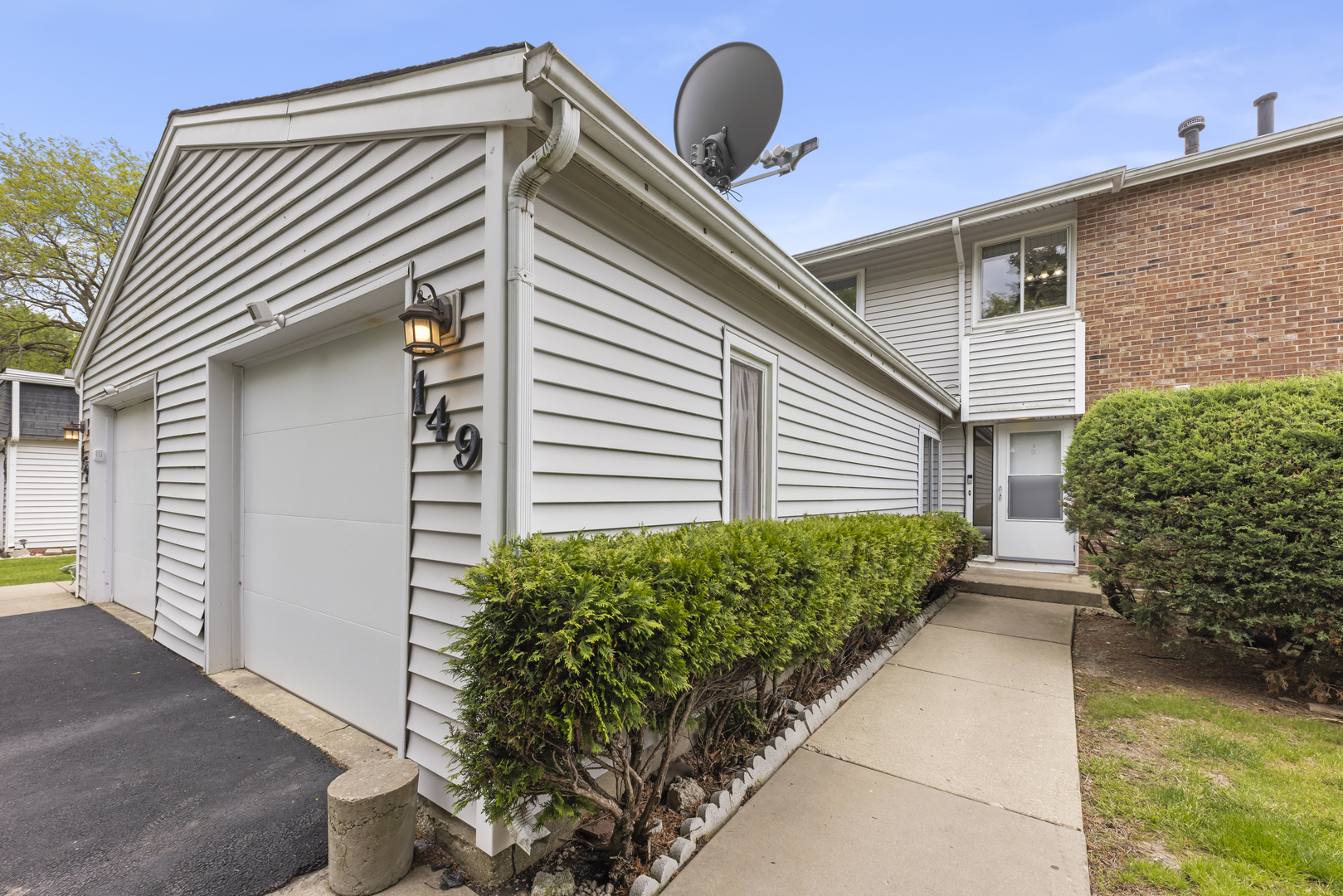 149 Thomas Road Bolingbrook IL 60440